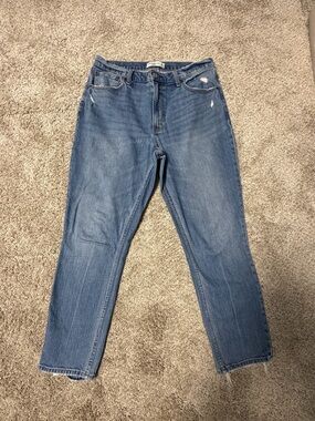 Abercrombie & Fitch High-Rise Women's Jeans in Medium Blue